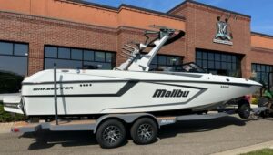 (L3310) 2023 Malibu Boats 24 MXZ